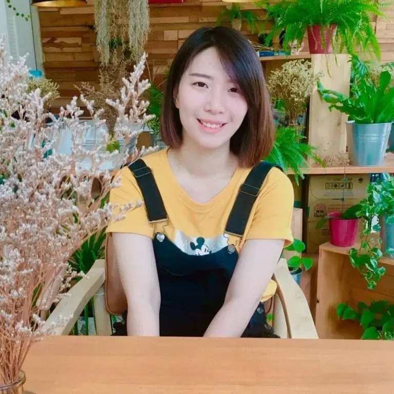 鄭紫絜 行政總監